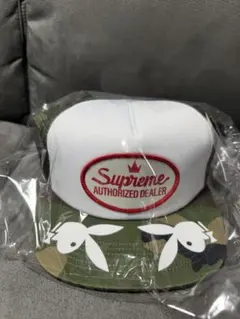 新品未使用即日発送Supreme Playboy キャップ