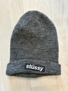 stüssy グレー ニット帽のサムネイル