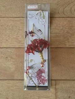 イヤーフック　彼岸花