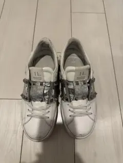 VALENTINO ROCKSTUD UNTITLED スニーカー　37のサムネイル