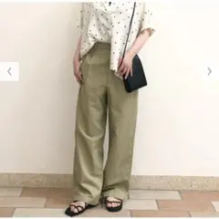 ユニクロ　リネンブレンドタックワイドパンツ S カーキ