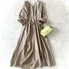 良品 アドーア リネン混プリペラドビーベルト付きワンピース