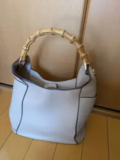 バンブーハンドル グレーショルダーバッグ