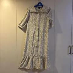 merlot 花柄 フリル襟 ワンピース　半袖
