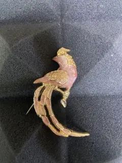 ピンクゴールドの鳥型ブローチ