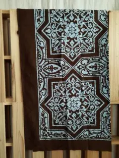 【未使用】定価13万　本蝋纈 反物 ろうけつ染め 正絹100% IS-059 ろうけつ染め 藍色 花柄のあざやかな小紋 正絹 - メルカリ