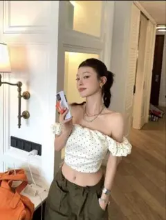 ドット柄 オフショルダー トップス