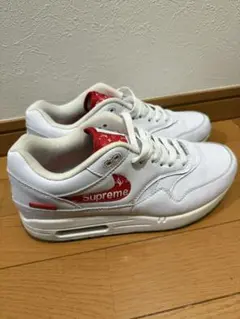 Supreme Nike Air スニーカー ホワイト/レッド