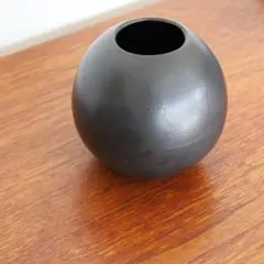 新品未使用 大嶺工房 大嶺實清 やちむん 黒釉 丸花瓶 沖縄陶器 no1 新品未使用 大嶺工房 大嶺實清 やちむん 黒釉 丸花瓶 沖縄陶器 no1