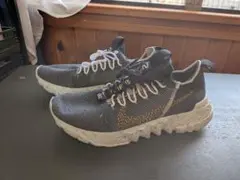 NIKE Space Hippie 01 グレー スニーカー