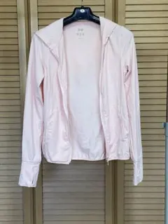 ユニクロ（UNIQLO）パーカー　ピンク 薄手