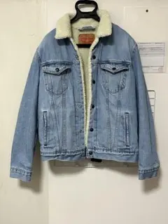 Levi's ボア襟付きデニムジャケット