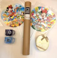 ディズニー　グッズ　まとめ売り　（ポスター　うちわ　ギフトボックス　など）