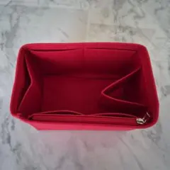 バッグインバッグ 仕切り付き 赤いフェルト