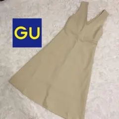 GU ジーユー Vネックジャンパースカートドレス S ナチュラル アイボリー