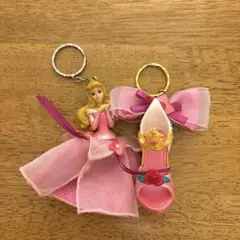 オーロラ姫 キーホルダー キーリング ディズニー プリンセス 靴 2026年最新】プリンセス 靴 キーホルダーの人気アイテム - メルカリ