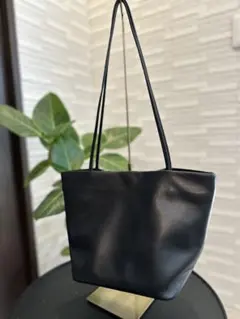 本革　ショルダーバック　軽量