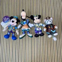 ディズニー　ぬいぐるみバッジ　ジェラトーニ　ミッキー　グーフィー