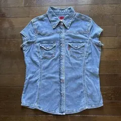 Levi’s　デニムシャツ　ベスト　M~Lのサムネイル