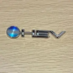 トヨタ系　　HEV エンブレム シルバー