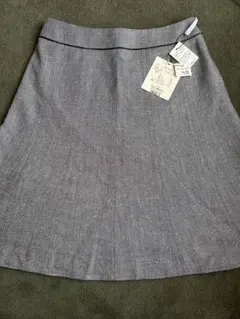 東京スタイル　膝丈フレアスカート、新品未使用タグ付き
