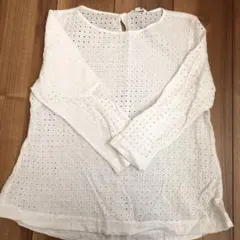 ホワイトブラウス