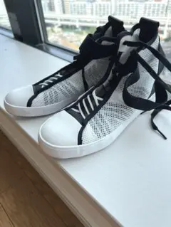 Y-3 ハイトップ　スニーカー ホワイト ブラックサイズ22.5 cmのサムネイル