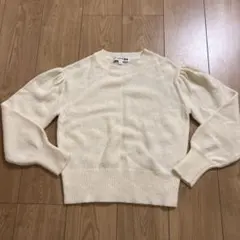 ユニクロ　イネス　クルーネックパフスリーブセーター　ホワイト　S