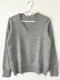 UNIQLO カシミヤ100% Vネックセーター　S