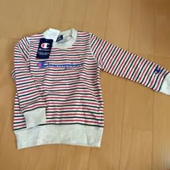 新品　Champion ストライプトレーナー
