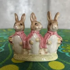 ☆ピーターラビット☆姉妹☆フロプシー☆モプシー☆カトンテール☆陶器☆フィギュア