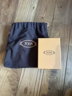 トッズ TOD’S 春節兎年限定 キーホルダー