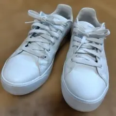 スケッチャーズ スニーカー