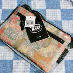 KiU／フォンポーチのサムネイル