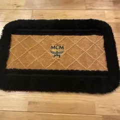 新品未使用　MCM ラグ　玄関用マット　お風呂場マット