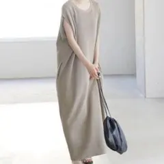アメリカンホリック新品タグ付き フレンチスリーブカットワンピース モカのサムネイル