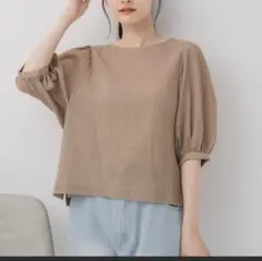 ベージュ バルーンスリーブ トップス FREEサイズ