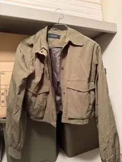 JEANASIS カーキ ショート丈ジャケットのサムネイル