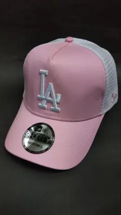 New Era ドジャーストラッカーメッシュキャップピンクホワイトのサムネイル