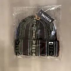 AUTUMN LANDSCAPE BEANIE / MERLOT