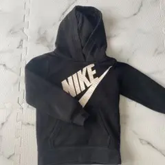 NIKE ブラック パーカー 4T