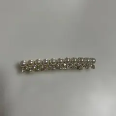 パールとクリスタルのヘアクリップ
