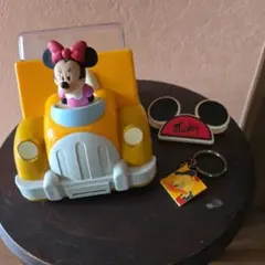 ミニーマウス 車型収納ボックス キーホルダー付き