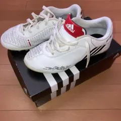 アディダス　キッズ用　サッカーシューズ