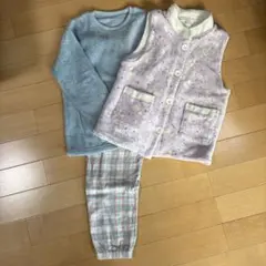 UNIQLOフリースパジャマ　スリーパーセット