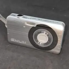 美品 カシオ CASIO EXILIM EX-ZR400 シルバー ＃A600 - メルカリ