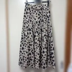 dazy レオパード柄ティアードロングスカート　Ｓ（М相当）　グレージュ
