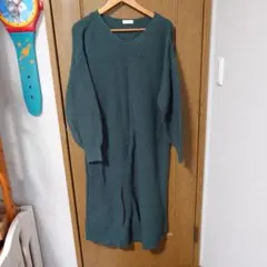 earth music & ecology グリーン Vネックニットワンピース