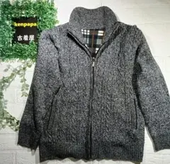 グレー ジップアップ ケーブルニットセーター