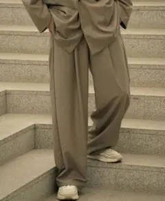 welise ×風早ゆうた ワンタック リラクシー ワイドスラックス パンツ